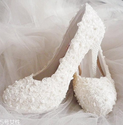 婚鞋可以提前穿嗎？婚鞋提前穿有影響嗎？