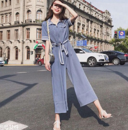 不會(huì)搭配衣服怎么辦？女生不會(huì)搭配怎么解決？