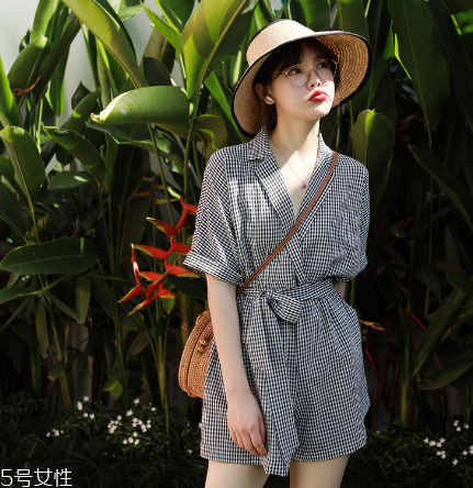 白領(lǐng)上班穿什么衣服？白領(lǐng)mm穿搭圖片