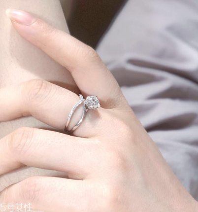 鉆戒是750好還是950好？鉆戒買750還是950好？