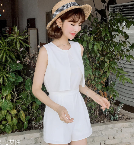 夏天穿什么連體褲好看？夏天適合穿什么連體褲？