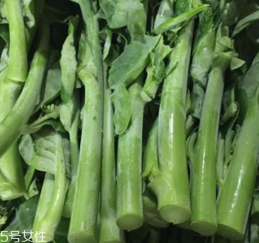 芥蘭能炒牛肉嗎？芥蘭炒牛肉的做法