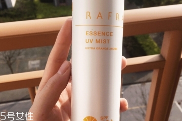 防曬噴霧里面有酒精嗎？防曬噴霧都有酒精嗎？