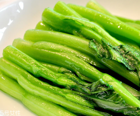 芥蘭和橄欖菜的區(qū)別 芥蘭是橄欖菜嗎？