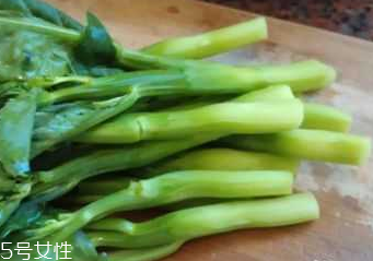 芥蘭不能和什么一起吃？芥蘭能和雞肉吃嗎？