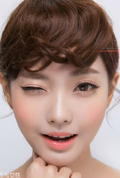 腮紅會(huì)堵塞毛孔嗎？腮紅會(huì)不會(huì)堵塞毛孔？