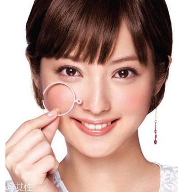 腮紅能用什么代替？沒有腮紅用什么代替？