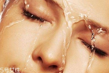 化妝水是什么？化妝水是什么時(shí)候用的？