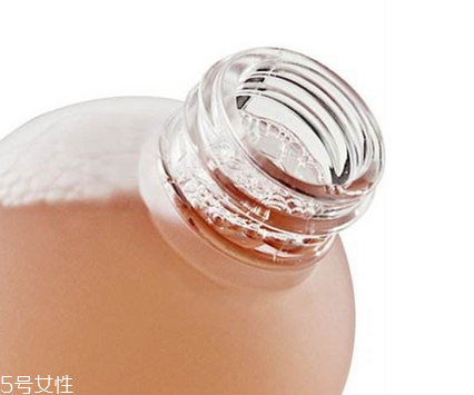 化妝水搖晃后有很多泡泡好不好？