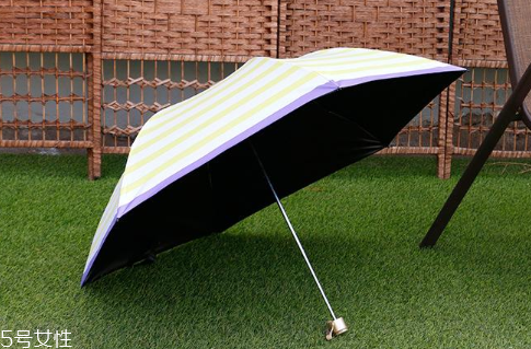 遮陽傘黑膠好還是彩膠好 遮陽傘哪種涂層防曬最強 遮陽傘黑膠好還是彩膠好 遮陽傘哪種涂層防曬最強