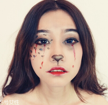 萬圣節(jié)蜘蛛眼妝怎么畫？2款蜘蛛眼妝詳細(xì)步驟