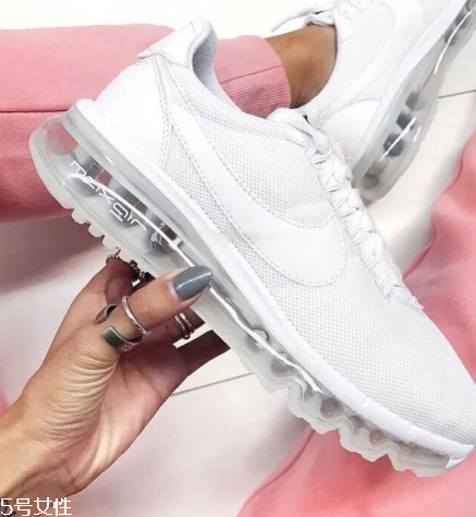 氣墊鞋穿起來(lái)什么感覺(jué)？氣墊鞋穿著舒服嗎？