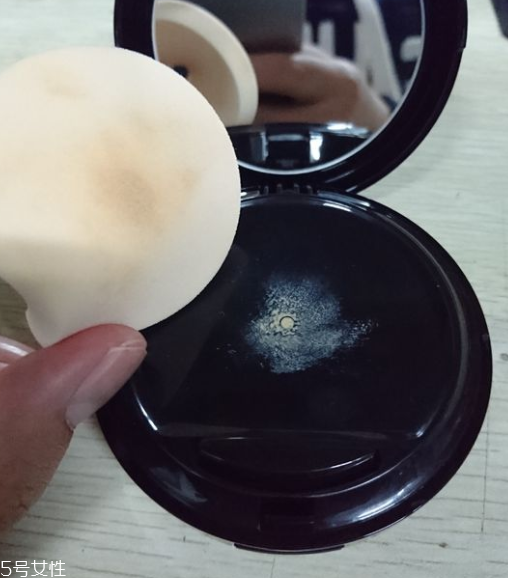 雅詩(shī)蘭黛紅石榴氣墊cc代言人是誰(shuí)？雅詩(shī)蘭黛氣墊哪款好用？