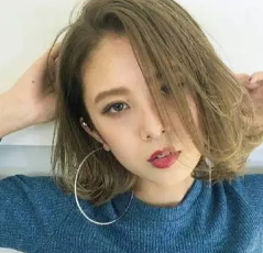 打蠟傷頭發(fā)嗎？打蠟對頭發(fā)的危害