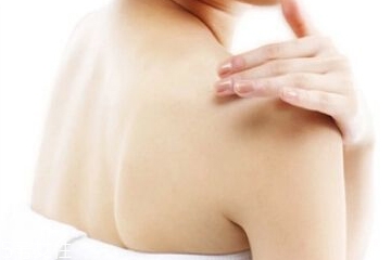 洗澡后身體乳什么時間涂？身體乳涂晚了會怎樣？