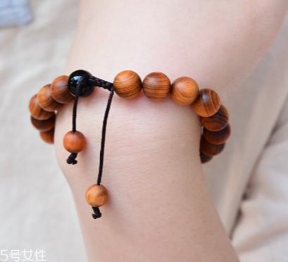 崖柏手串真假識(shí)別方法 崖柏手串真假怎么看？