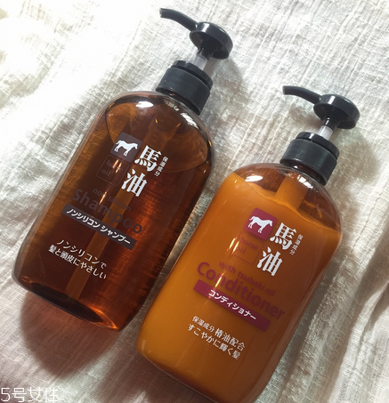 馬油洗發(fā)水防脫發(fā)嗎？馬油洗發(fā)水有防脫發(fā)功效嗎？