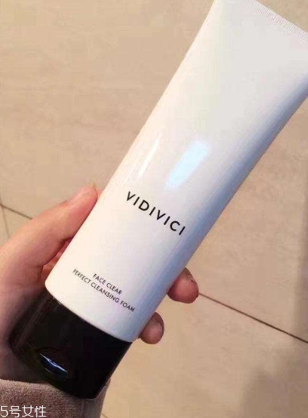 vidivici洗面奶適合什么年齡？vidivici洗面奶能卸妝嗎？