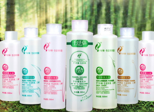 絲瓜水和玫瑰水哪個(gè)好？絲瓜水和玫瑰水可以一起用嗎