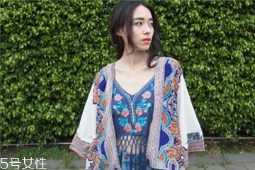 平胸女生夏天穿什么？平胸也能穿出高級感
