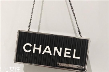 chanel集裝箱尺寸多大？香奈兒集裝箱包包尺寸詳情