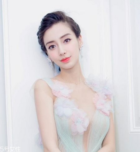 染發(fā)可以只染發(fā)尾嗎？染發(fā)怎么染發(fā)尾？