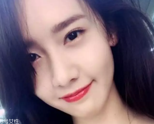 下眼影顯臟怎么辦？下眼影怎么畫不突兀？