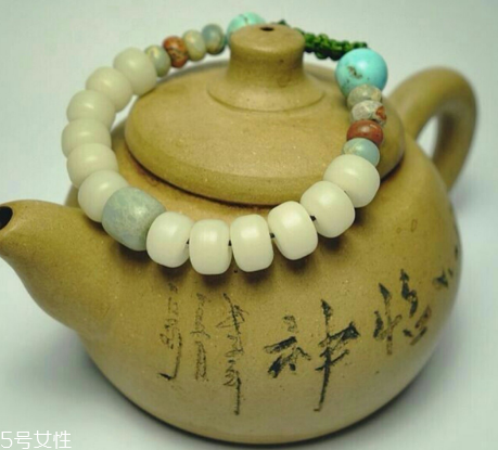 菩提根手串發(fā)黑怎么辦？找準(zhǔn)原因?qū)ΠY下藥