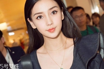 染發(fā)染到皮膚怎么清洗？這樣處理就對了