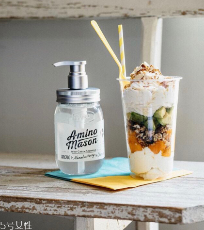 amino mason洗發(fā)水洗完頭頂蓬松嗎 頭發(fā)扁塌必入洗發(fā)水 amino mason洗發(fā)水洗完頭頂蓬松嗎 頭發(fā)扁塌必入洗發(fā)水