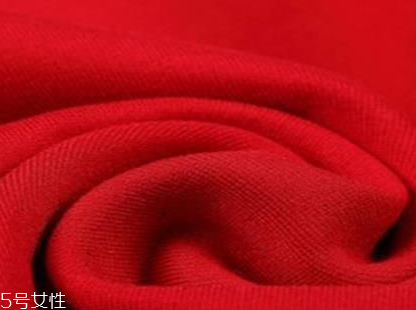 棉錦是什么面料 時(shí)裝常見(jiàn)面料 棉錦是什么面料 時(shí)裝常見(jiàn)面料