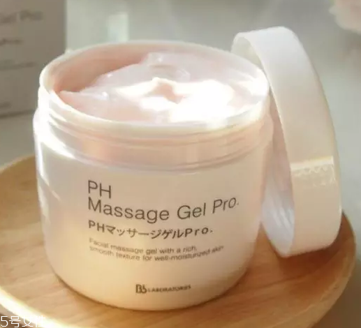 按摩膏能去皺紋嗎 肌膚抗皺不容疏忽 按摩膏能去皺紋嗎 肌膚抗皺不容疏忽
