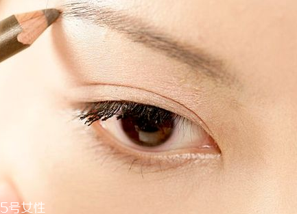 眉筆應該削成什么樣 這個形狀最好用 眉筆應該削成什么樣 這個形狀最好用