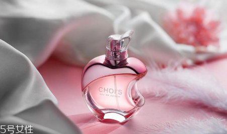 中性調(diào)香水適合什么季節(jié) 讓人放松的暖香 中性調(diào)香水適合什么季節(jié) 讓人放松的暖香