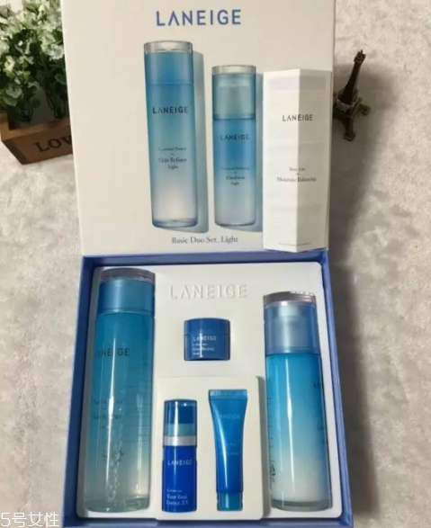 夏天用什么護膚品補水 適合夏天的水乳推薦 夏天用什么護膚品補水 適合夏天的水乳推薦