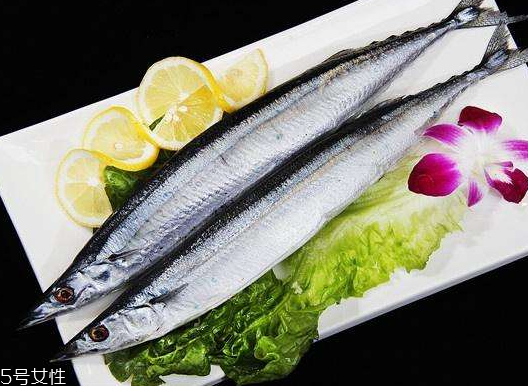 秋刀魚(yú)為什么放檸檬 去腥味調(diào)味 秋刀魚(yú)為什么放檸檬 去腥味調(diào)味
