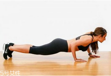 經(jīng)常做俯臥撐有什么好處 俯臥撐時間間隔 經(jīng)常做俯臥撐有什么好處 俯臥撐時間間隔