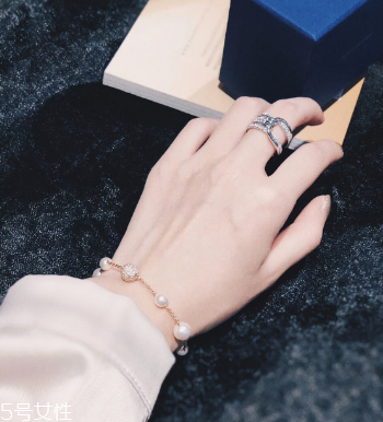 施華洛世奇手鏈?zhǔn)裁床馁|(zhì) 一種稀有金屬 施華洛世奇手鏈?zhǔn)裁床馁|(zhì) 一種稀有金屬