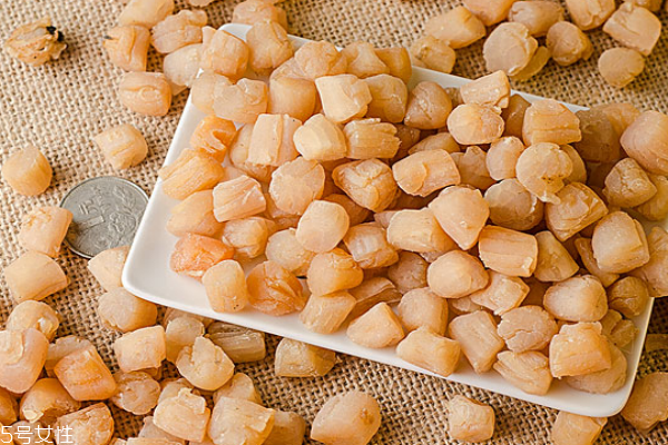 瑤柱能和香菇一起煮嗎 香菇瑤柱羹很好喝 瑤柱能和香菇一起煮嗎 香菇瑤柱羹很好喝