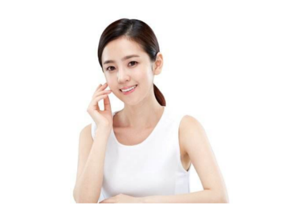 雙眼皮修復手術(shù)風險大嗎？都有哪些方法