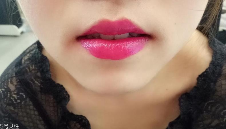 nars絲絨水霧柔滑唇霜怎么樣 比一般口紅更加顯色 nars絲絨水霧柔滑唇霜怎么樣 比一般口紅更加顯色