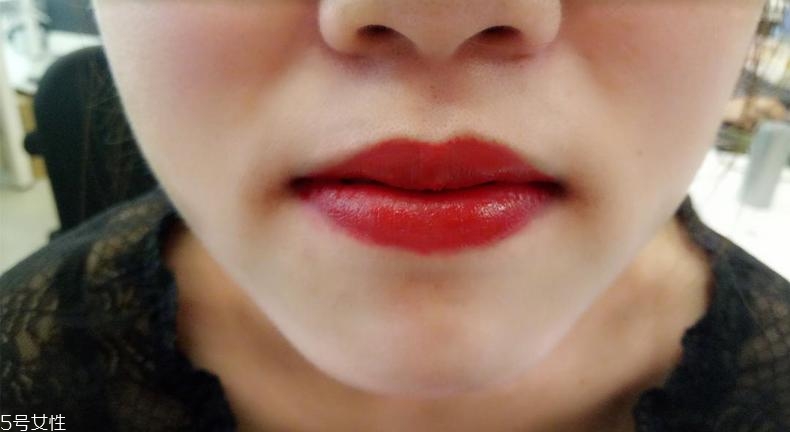 nars絲絨水霧柔滑唇霜怎么樣 比一般口紅更加顯色 nars絲絨水霧柔滑唇霜怎么樣 比一般口紅更加顯色
