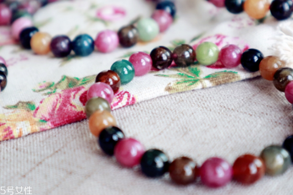 碧璽手鏈斷了寓意什么 不要過于迷信 碧璽手鏈斷了寓意什么 不要過于迷信