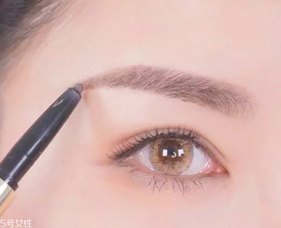 圓頭眉筆好用嗎 圓頭眉筆怎么畫 圓頭眉筆好用嗎 圓頭眉筆怎么畫
