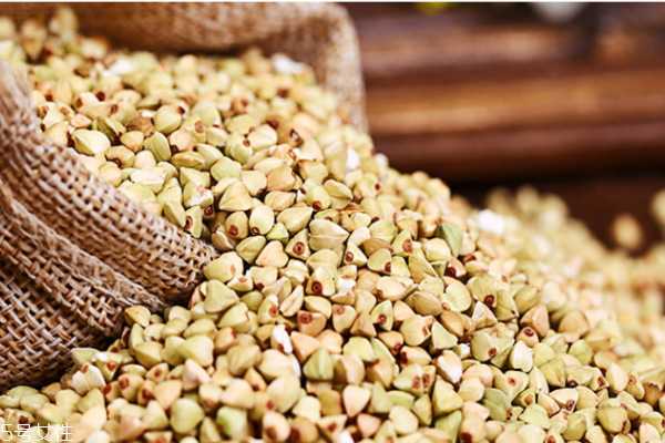 蕎麥吃多了會(huì)便秘嗎 這個(gè)擔(dān)心是多余的 蕎麥吃多了會(huì)便秘嗎 這個(gè)擔(dān)心是多余的