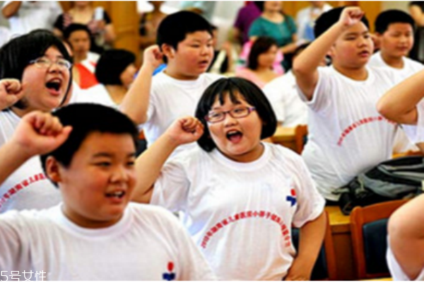 應(yīng)該注意小孩脂肪和膽固醇的攝取量嗎？