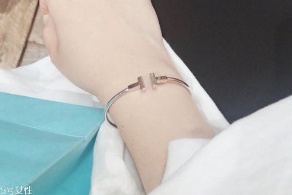 鉑金手鐲有什么好處 這些作用不能忽視 鉑金手鐲有什么好處 這些作用不能忽視