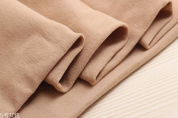 孕婦可以穿絲襪嗎 盡量避開 孕婦可以穿絲襪嗎 盡量避開