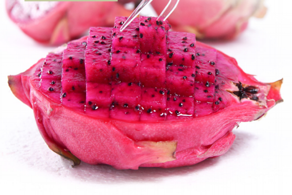 紅心火龍果晚上吃好嗎 還是要注意時間 紅心火龍果晚上吃好嗎 還是要注意時間