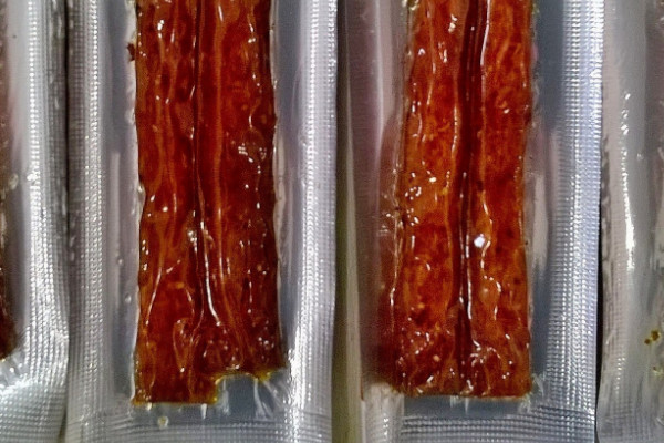 辣條是腐竹做的嗎？衛(wèi)龍辣條承載了90后童年的回憶